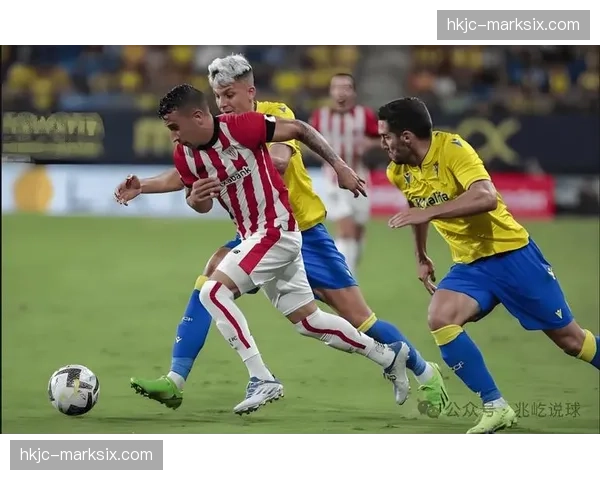 恩波利1-1热那亚，客队依靠一次简洁的边路三人传递完成快速扳平